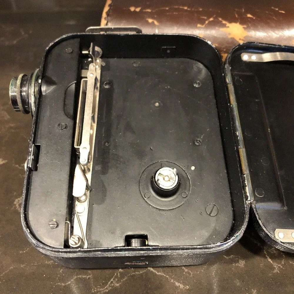 Pathe'‎ Pathex baby Continsouza Paris 9.5mm Hand Crank Camera AS IS
